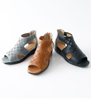 BELLUNA（ベルーナ）の「５Ｅパンチングサマーブーツ（サンダル・ミュール）」｜詳細画像