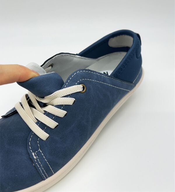 BELLUNA（ベルーナ）の「＜ペコポン＞踵ふんでもポンっと元に戻る便利スニーカー（スニーカー）」｜詳細画像