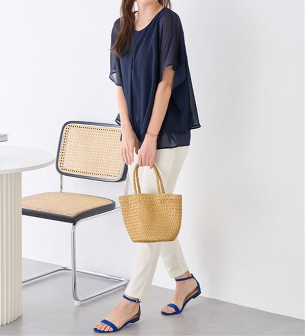 Viola e Viola（ヴィオラ エ ヴィオラ）の「【接触冷感】ひんやり涼しいタックデザインレイヤード風ブラウス（ブラウス）」｜詳細画像