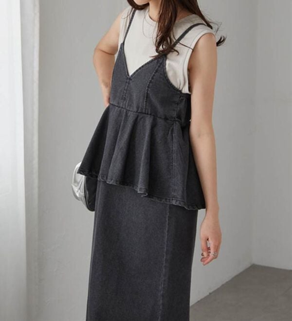 RANAN（ラナン）の「デニムペプラムキャミワンピース（ロングワンピース）」｜ブラック