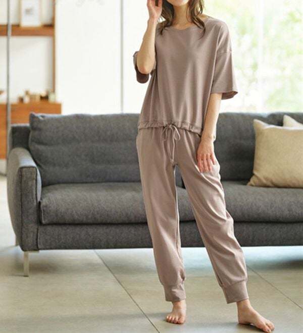 YU'NOW（ユナウ）の「【２点セット】コットン１００％ウエストドローストリングプルオーバー上下セット（パジャマ・ルームウェア）」｜詳細画像