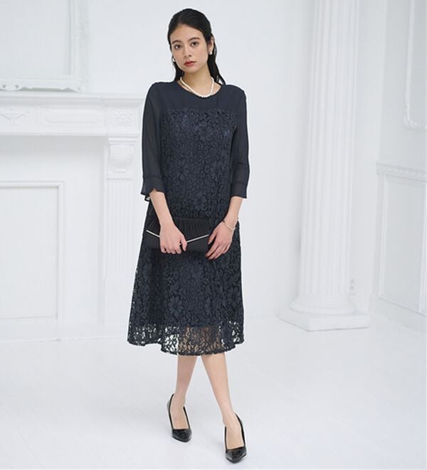 BELLUNA（ベルーナ）の「シャンタン素材ノーカラージャケットレースワンピースアンサンブル（ワンピースセットスーツ）」｜詳細画像