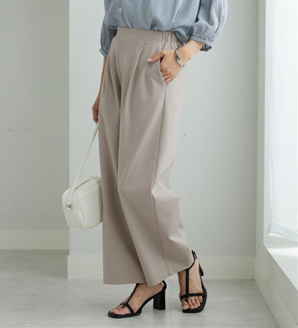 BELLUNA（ベルーナ）の「ポンチ素材タック使いワイドパンツ（ワイドパンツ・ガウチョ）」｜グレージュ