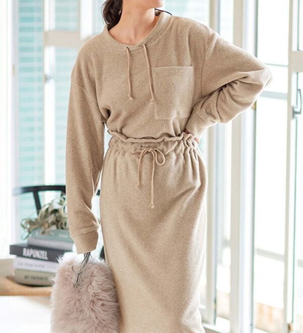 YU'NOW（ユナウ）の「なめらかフリースプルオーバー＆スカートセットアップ（パジャマ・ルームウェア）」｜詳細画像