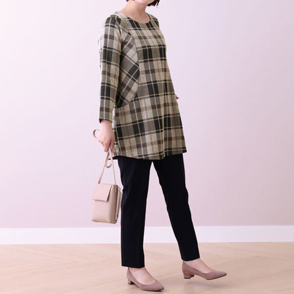 BELLUNA（ベルーナ）の「ジャカード素材ポケットデザインチュニック（チュニック）」｜詳細画像