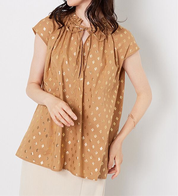 BELLUNA（ベルーナ）の「プロヴァンス箔プリントブラウス（ブラウス）」｜詳細画像