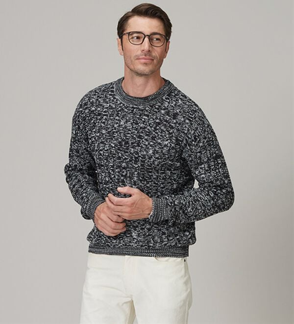 「２色で編み上げる高見えケーブル編セーター（メンズニット・セーター）」｜詳細画像
