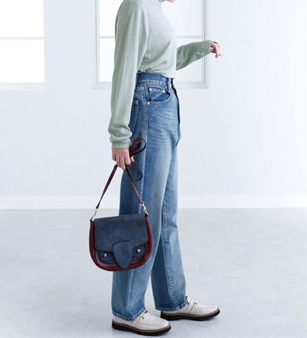 BELLUNA（ベルーナ）の「ラメ調ハイネックプルオーバー（カットソー）」｜詳細画像