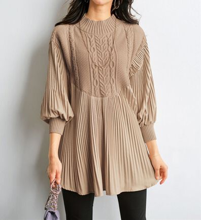 BELLUNA（ベルーナ）の「ニットプリーツ切替フレアーチュニック（チュニック）」