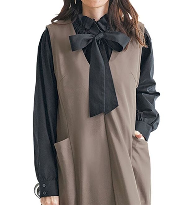 BELLUNA（ベルーナ）の「顔が華やぐギャザーリボンデザインブラウス（ブラウス）」｜黒