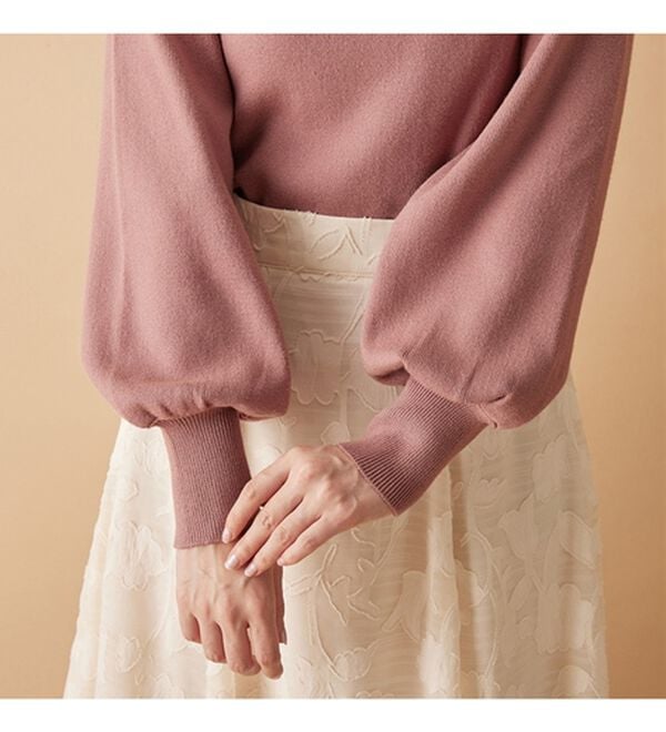 alotta（アロッタ）の「フラワーモチーフパフ袖ニット（ニット・セーター）」｜詳細画像