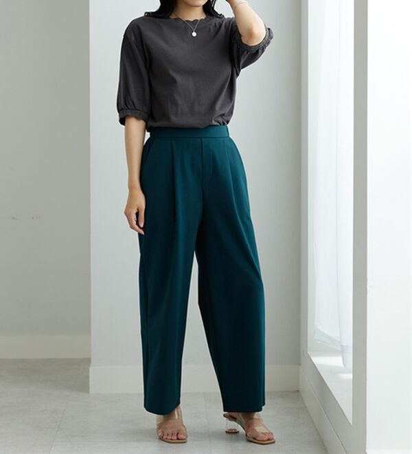 BELLUNA（ベルーナ）の「ポンチ素材タック使いワイドパンツ（ワイドパンツ・ガウチョ）」｜詳細画像