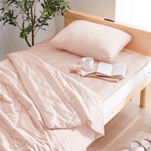 iellio（イエリオ）の「シルクタッチ冷感寝具シリーズ＜ブランケット・敷パッド・枕カバー・枕＞（敷パッド）」｜詳細画像