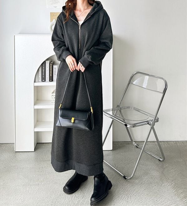 GeeRA（ジーラ）の「【あったか裏起毛】ハーフジップパーカーワンピース（カットソーワンピース）」｜詳細画像