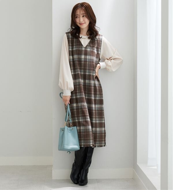 BELLUNA（ベルーナ）の「ポケット付！ふんわり起毛素材ジャンパースカート（ジャンパースカート）」｜詳細画像