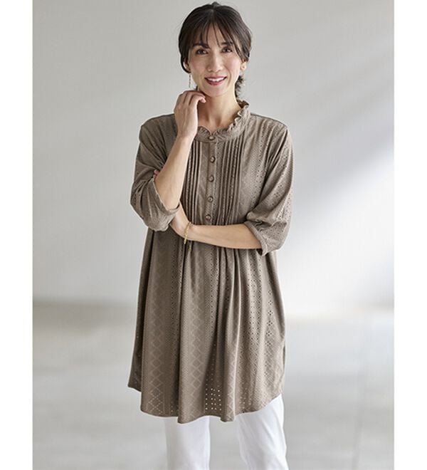 BELLUNA（ベルーナ）の「カットレースフレアーチュニック（チュニック）」｜詳細画像