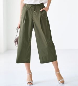 BELLUNA（ベルーナ）の「サラリ綿混タック入りキュロットパンツ（クロップドパンツ）」｜詳細画像