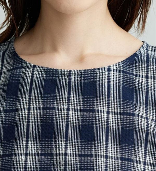 BELLUNA（ベルーナ）の「サッカー素材チェック柄チュニック（チュニック）」｜詳細画像