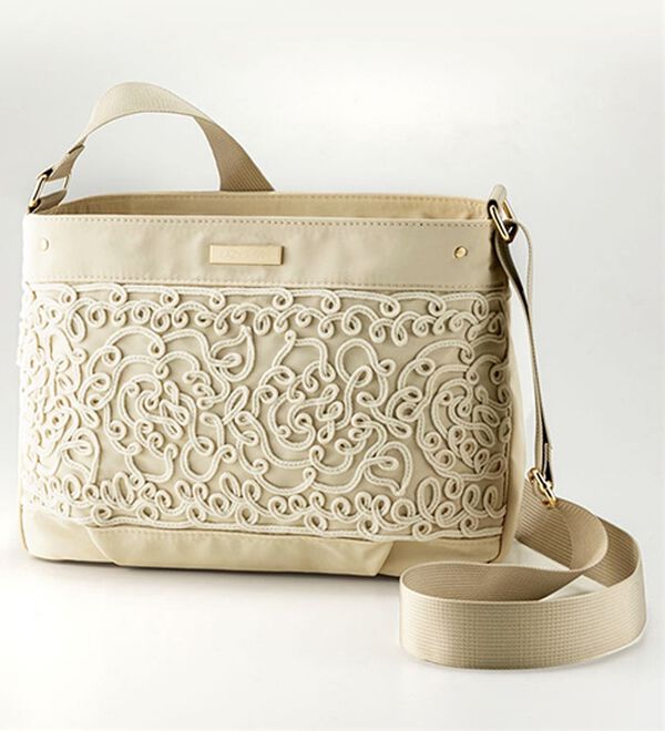 BELLUNA（ベルーナ）の「＜ＬＡＺＹ　ＳＵＳＡＮ＞花柄コード刺しゅうショルダーバッグ（ショルダーバッグ）」｜詳細画像