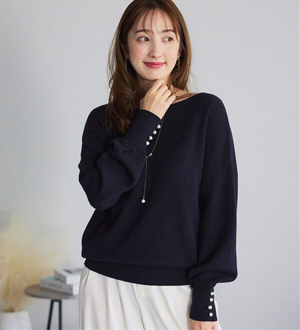alotta（アロッタ）の「綿１００％のやさしい着心地　ゆったり袖パールトップス（ニット・セーター）」｜詳細画像