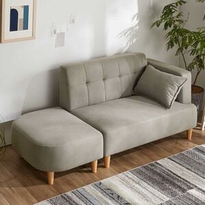 iellio（イエリオ）の「丸みがかわいい２人掛カウチソファ＜オットマン付＞（ソファ）」｜グレー