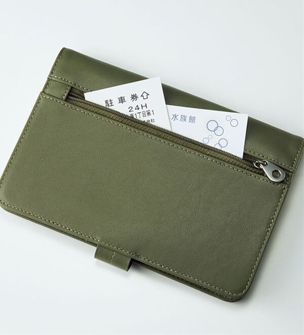 BELLUNA（ベルーナ）の「貴重品を上手に収納できる多収納本革財布（財布・パスケース）」｜詳細画像