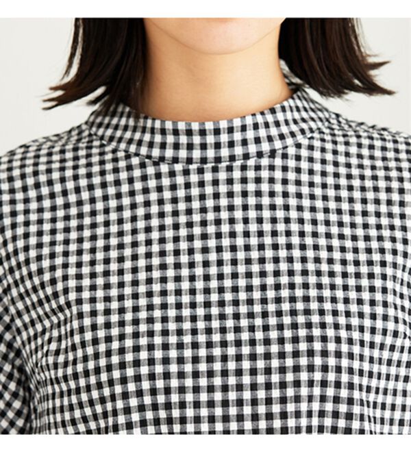 BELLUNA（ベルーナ）の「サッカー素材後ろボタンデザインブラウス（ブラウス）」｜詳細画像