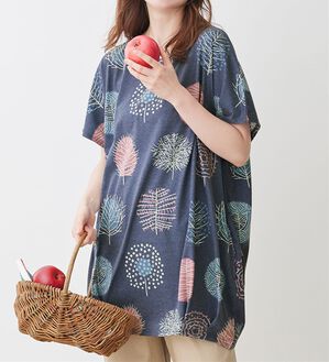 Viola e Viola（ヴィオラ エ ヴィオラ）の「ツリー柄ふんわりコクーンチュニック（チュニック）」｜詳細画像