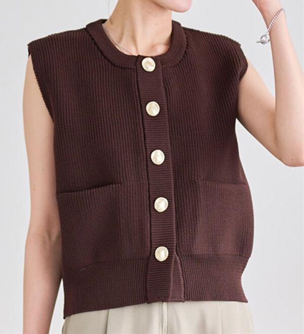 RANAN（ラナン）の「ニュアンスボタンニットベスト（ベスト）」｜詳細画像