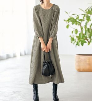 BELLUNA（ベルーナ）の「お出かけがしたくなる♪ジャカード素材ワンピース（その他ワンピース）」｜詳細画像