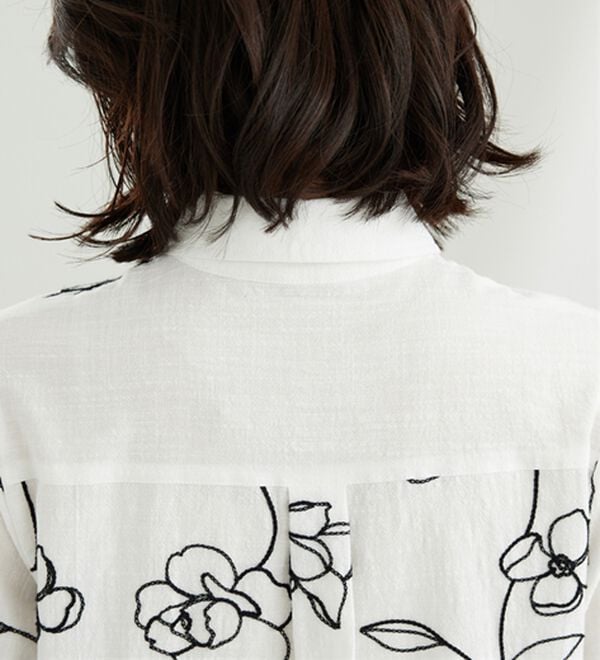 BELLUNA（ベルーナ）の「花柄刺しゅう袖リボンシャツチュニック（チュニック）」｜詳細画像
