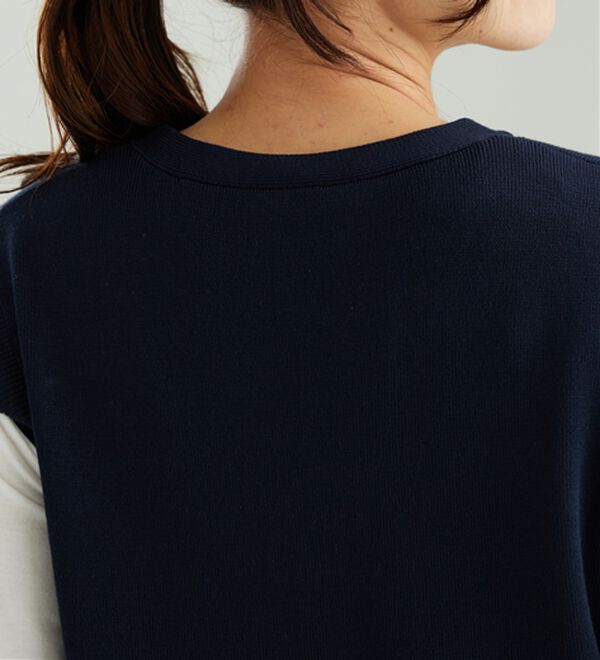 「金ボタン使いニットベスト（ベスト）」｜詳細画像