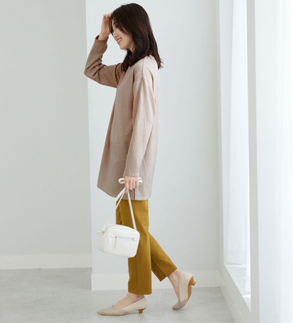 BELLUNA（ベルーナ）の「ふんわりジャカード素材ハイネックチュニック（チュニック）」｜詳細画像