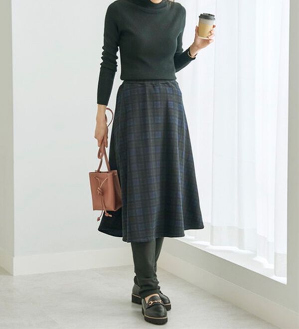 BELLUNA（ベルーナ）の「まるではく毛布！静電防止付レギンス付スカート（フルレングスパンツ）」｜詳細画像