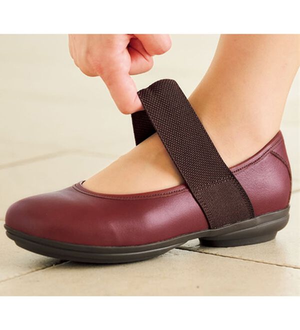 BELLUNA（ベルーナ）の「山羊革甲ゴムベルトシューズ（フラットシューズ）」｜詳細画像