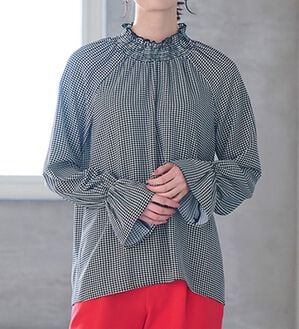 RANAN（ラナン）の「シャーリングハイネックキャンディーブラウス（ブラウス）」｜千鳥