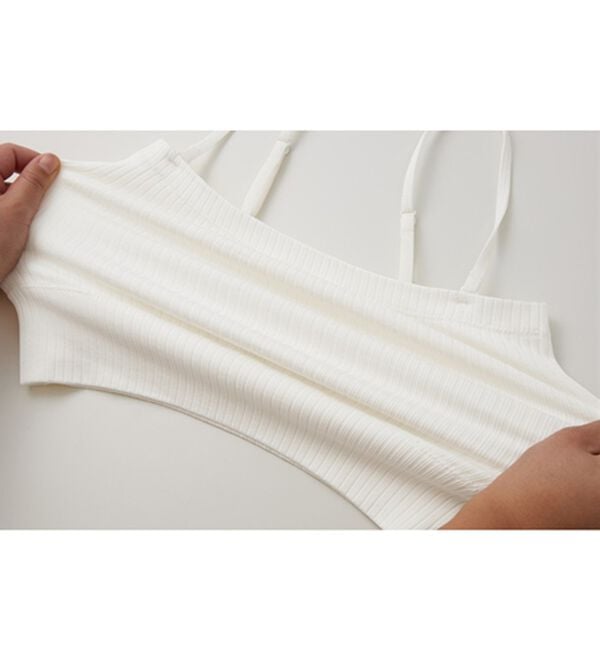 YU'NOW（ユナウ）の「カップ付ショート丈チューブキャミ（ブラトップ・カップ付きインナー）」｜詳細画像