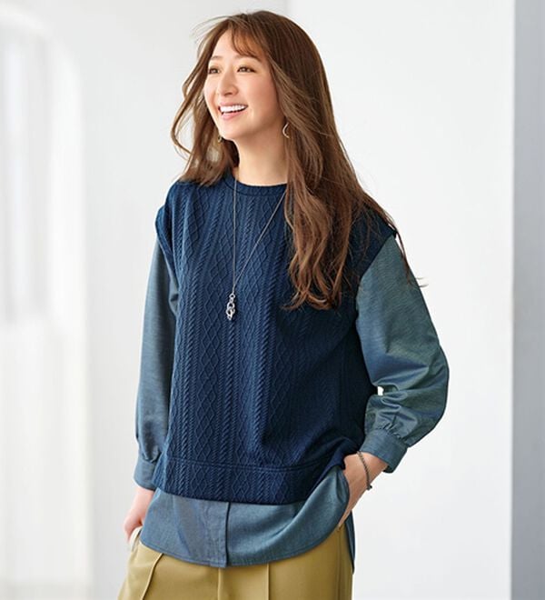 BELLUNA（ベルーナ）の「重ね着風ケーブル&times;デニム切替チュニック（チュニック）」｜ネイビー系