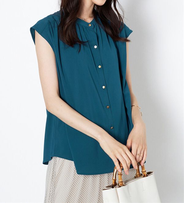 BELLUNA（ベルーナ）の「ギャザー使いフレンチスリーブブラウス（ブラウス）」｜ブルーグリーン