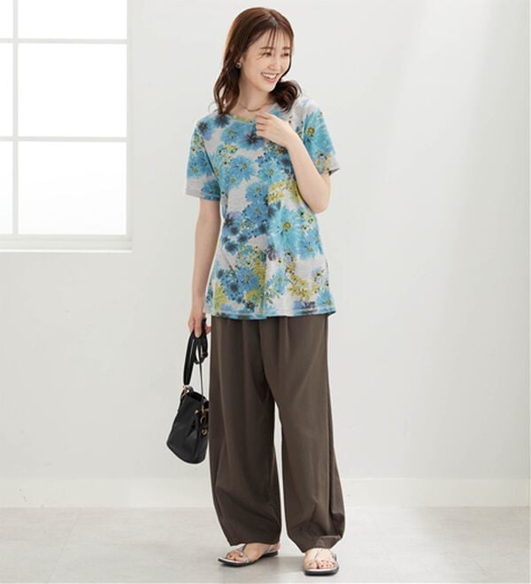 BELLUNA（ベルーナ）の「美人顔シルエット綿混プリントチュニック（チュニック）」｜詳細画像