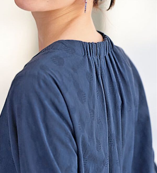 BELLUNA（ベルーナ）の「ナチュラルにお出かけ♪ドット柄チュニックワンピース（チュニックワンピース）」｜詳細画像