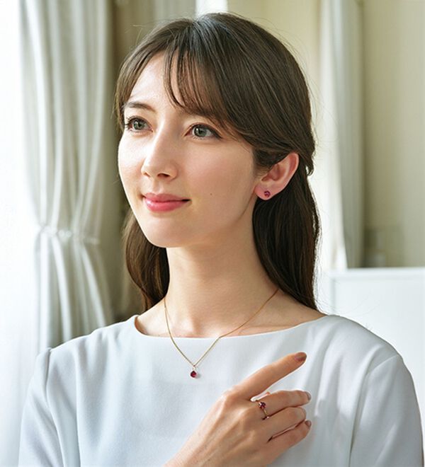 BELLUNA（ベルーナ）の「大粒ルビー１０金ピアス（イヤリング・ピアス）」｜詳細画像