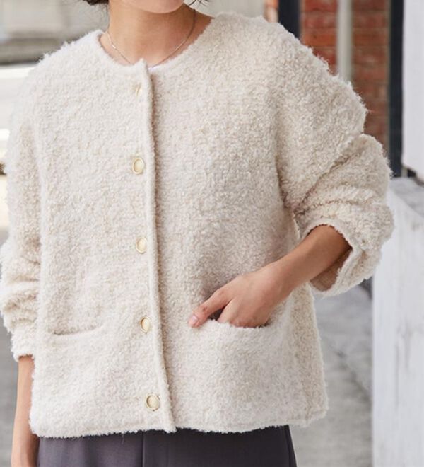 RANAN（ラナン）の「ゴールド調ボタンループ編みニットジャケット（ニットカーディガン）」｜詳細画像