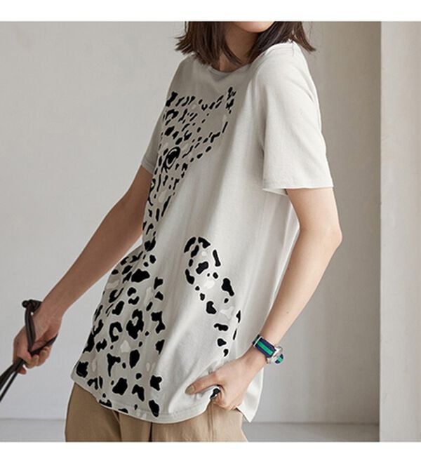 BELLUNA（ベルーナ）の「綿・テンセル（ＴＭ）繊維ロング丈プリントＴシャツ（Tシャツ）」｜詳細画像