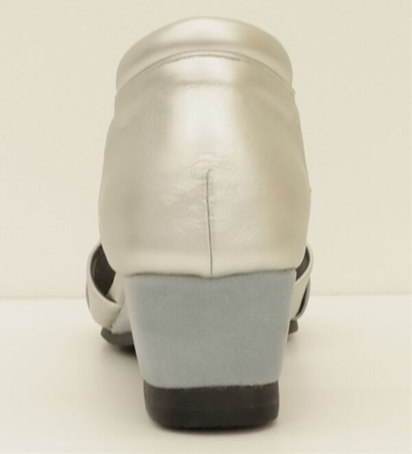 BELLUNA（ベルーナ）の「４Ｅクロスウェッジパンプス（パンプス）」｜詳細画像