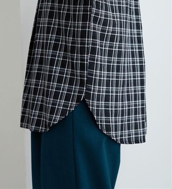 BELLUNA（ベルーナ）の「袖タックデザインスキッパーシャツ（シャツ）」｜詳細画像