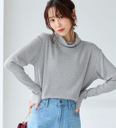 BELLUNA（ベルーナ）の「まるでニット！サラッと軽いリブハイネックプルオーバー（カットソー）」
