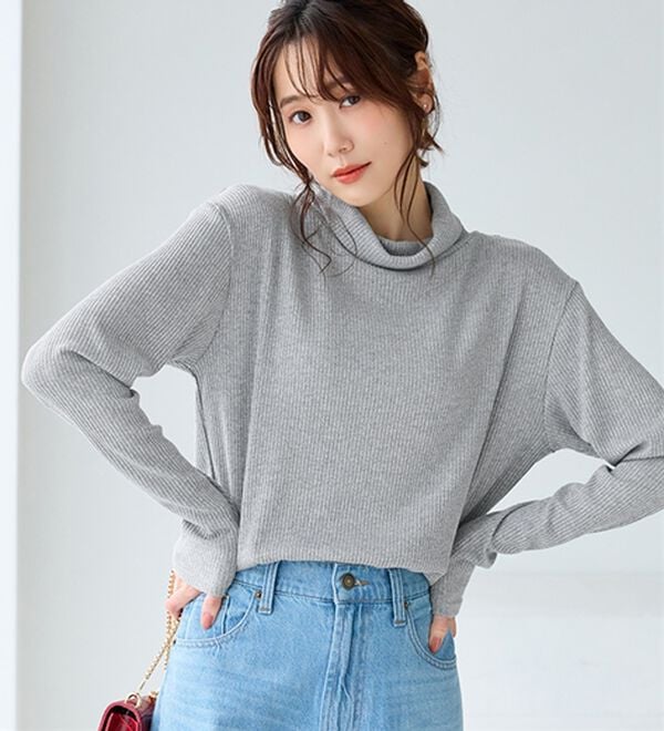 BELLUNA（ベルーナ）の「まるでニット！サラッと軽いリブハイネックプルオーバー（カットソー）」｜杢グレー