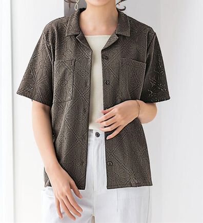 BELLUNA（ベルーナ）の「程よい肌見せ花レースシャツ（シャツ）」