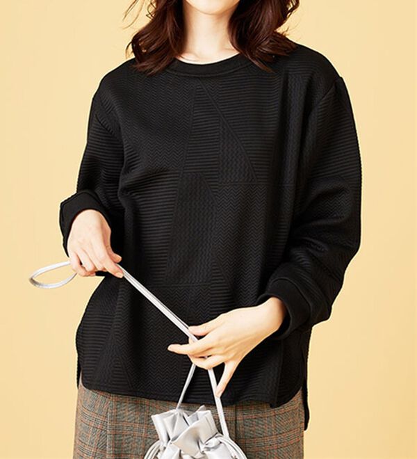 BELLUNA（ベルーナ）の「ふくれジャカードキルトプルオーバー（カットソー）」｜詳細画像